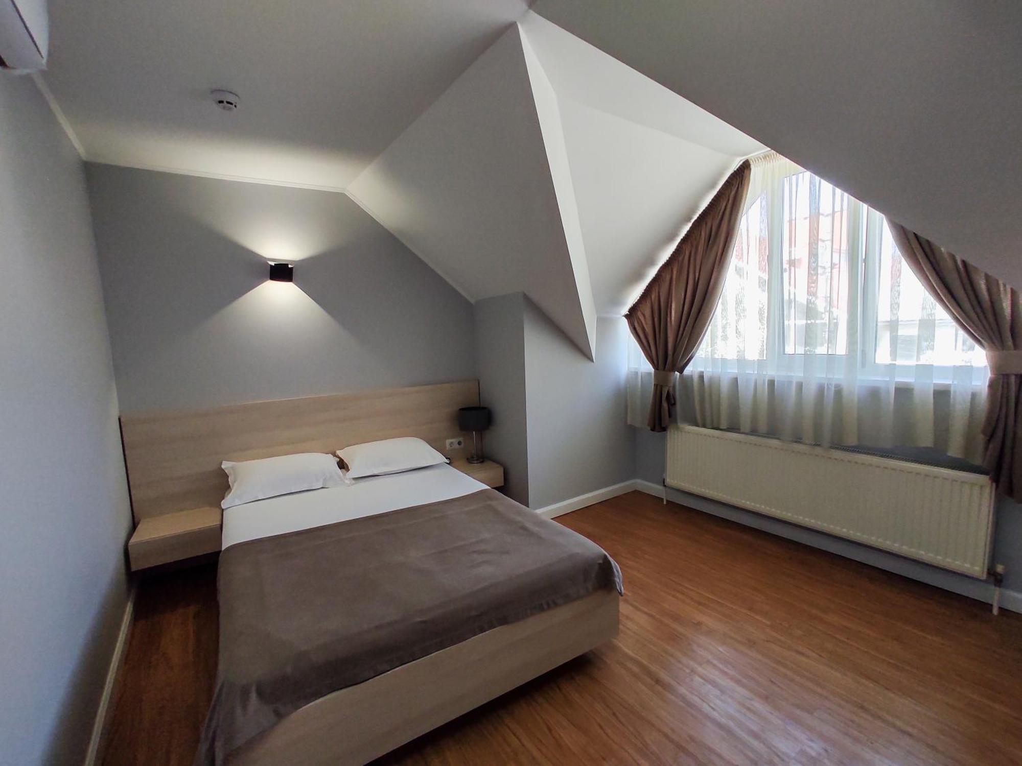 Vip Hotel Izmail Luaran gambar