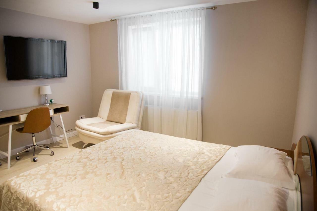 Vip Hotel Izmail Luaran gambar
