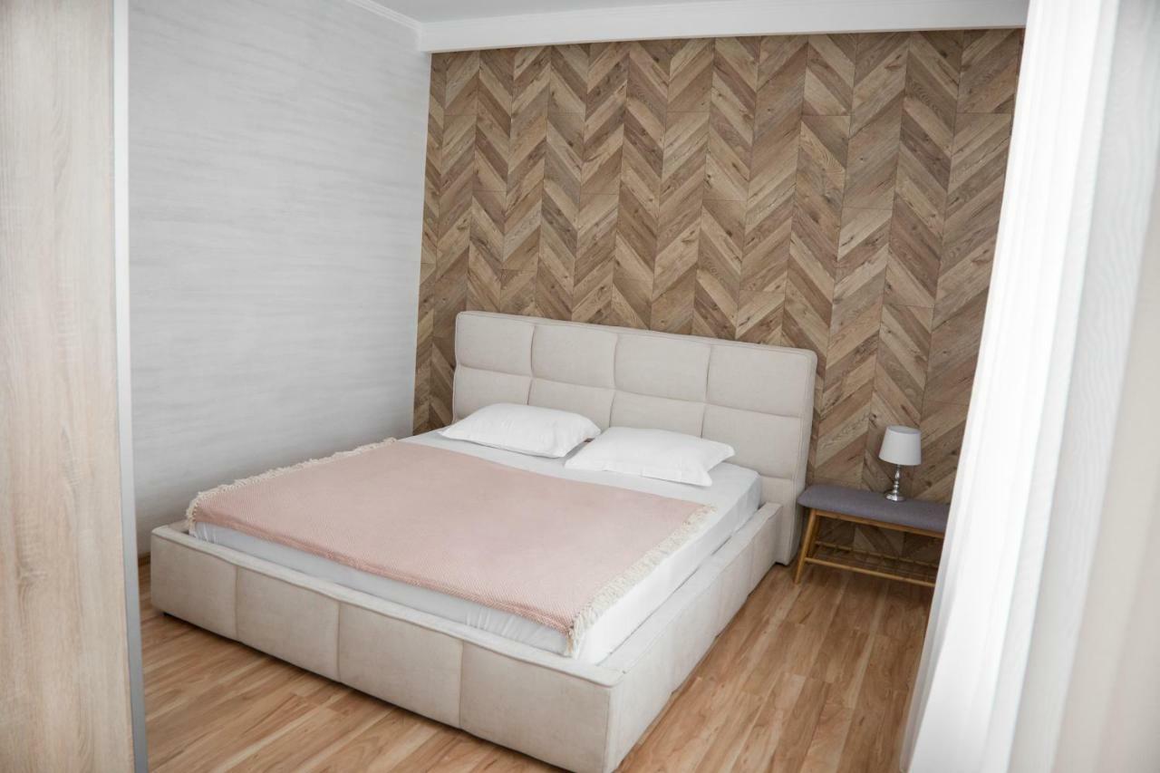 Vip Hotel Izmail Luaran gambar
