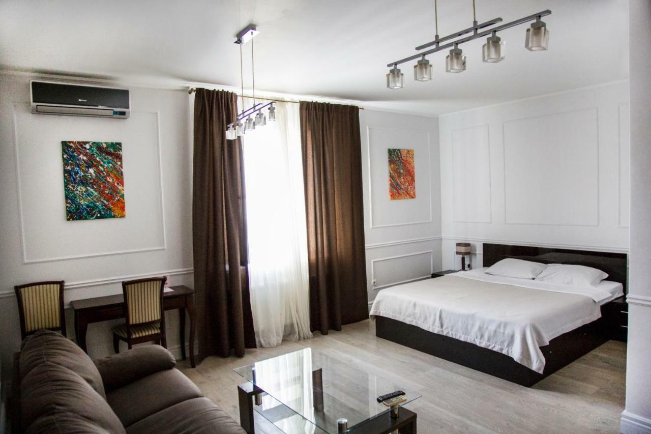 Vip Hotel Izmail Luaran gambar